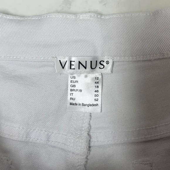 Venus White Distressed Denim Shorts Size 12 - Picture 4 of 6